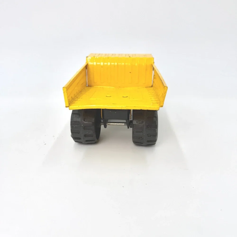 Vintage 1983 REMCO Pressed Steel Dump Truck Yellow‎ Construction Vehicle Korea